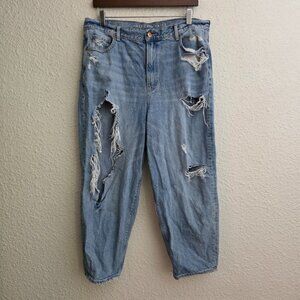 American Eagle Destroyed Relaxed Mom Jeans Light Wash Women's Size 14 X-Short
